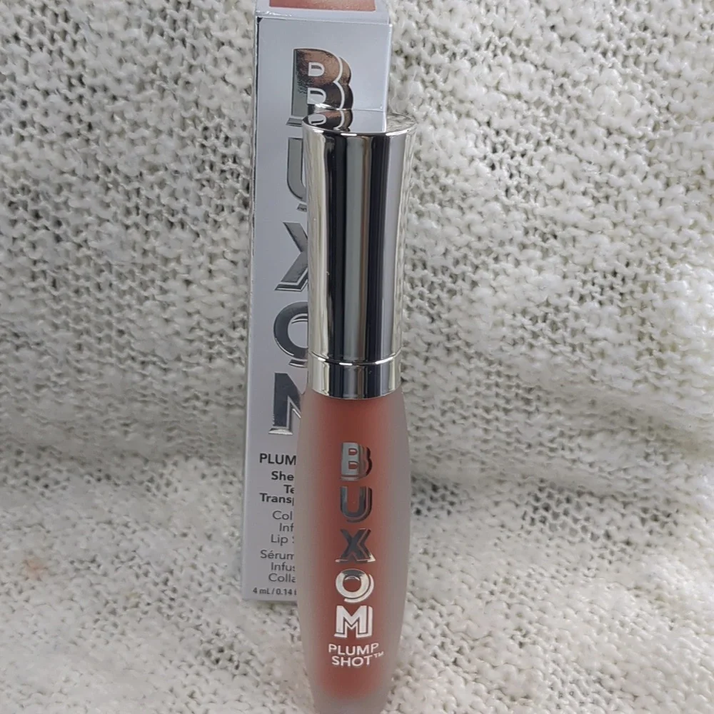Buxom Plump Shot Sheer Tint in Plush Peach, 4ml/0.14fl oz